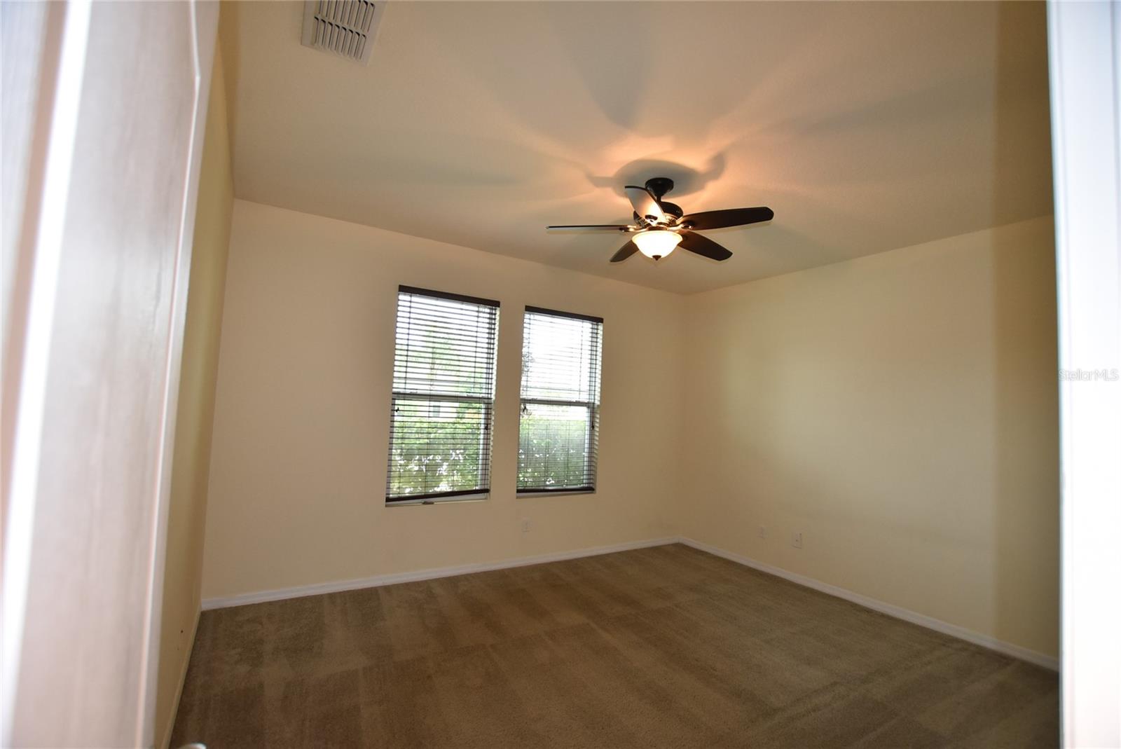 WATERSIDE POINTE PH I I P S T - Residential Lease