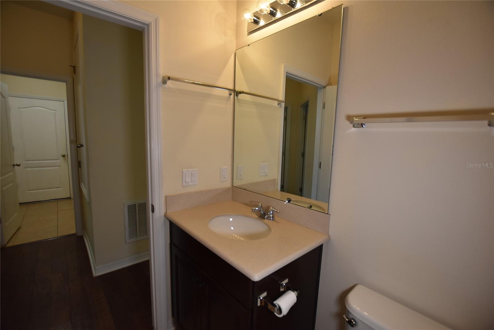 WATERSIDE POINTE PH I I P S T - Residential Lease