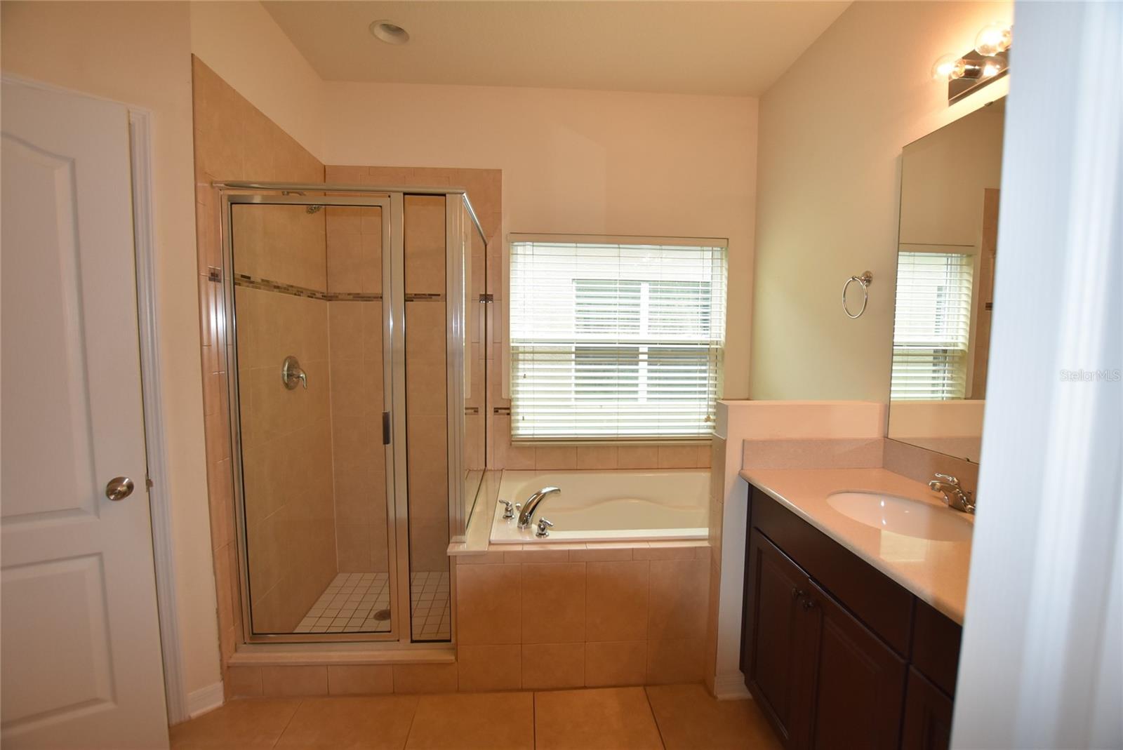 WATERSIDE POINTE PH I I P S T - Residential Lease