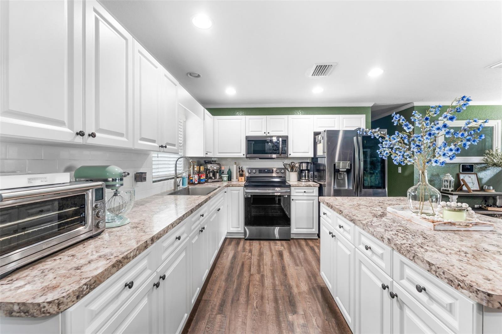 STONE HILL - Residential