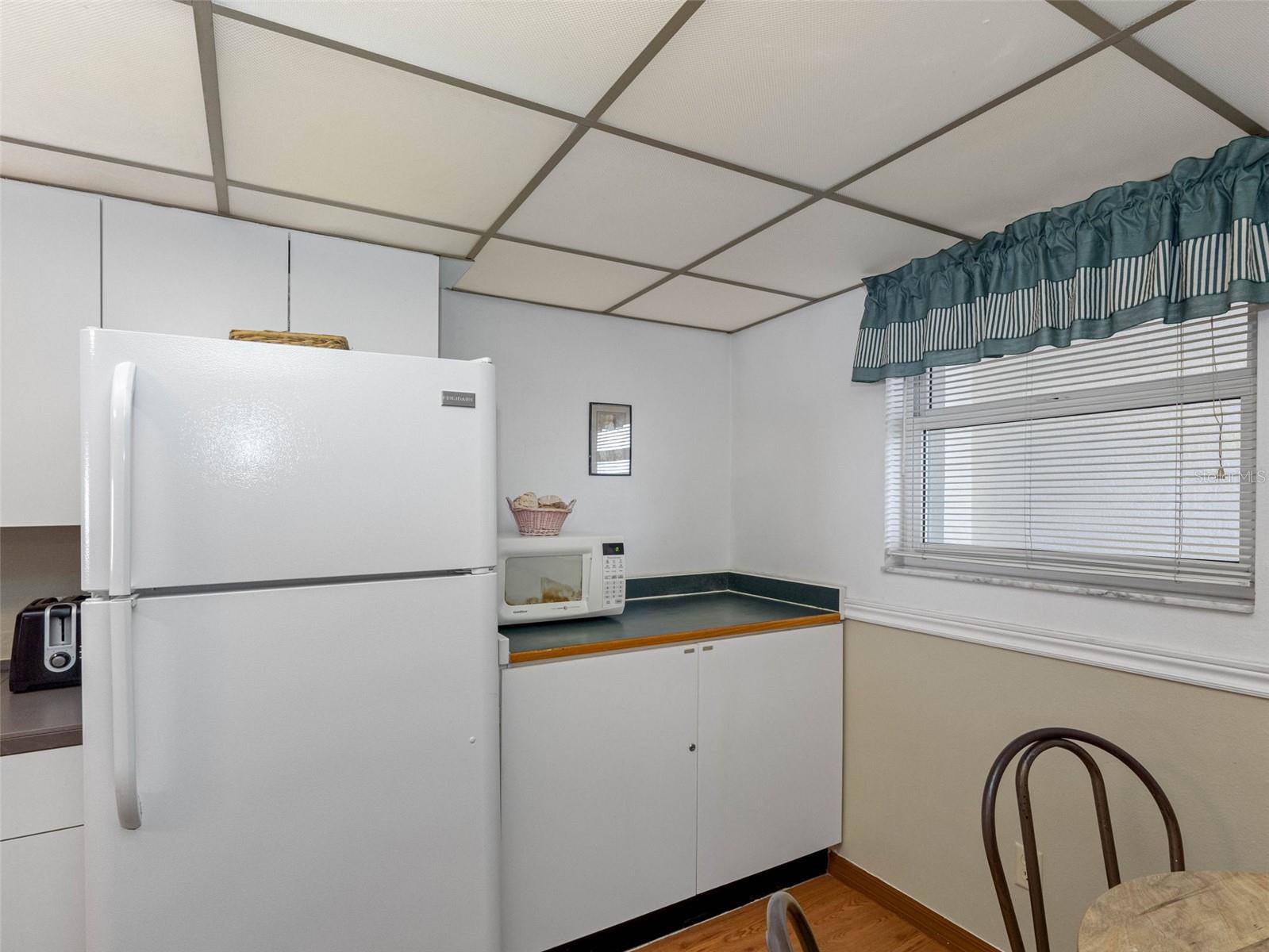 SEA BREEZE OF MADEIRA CONDO - Residential