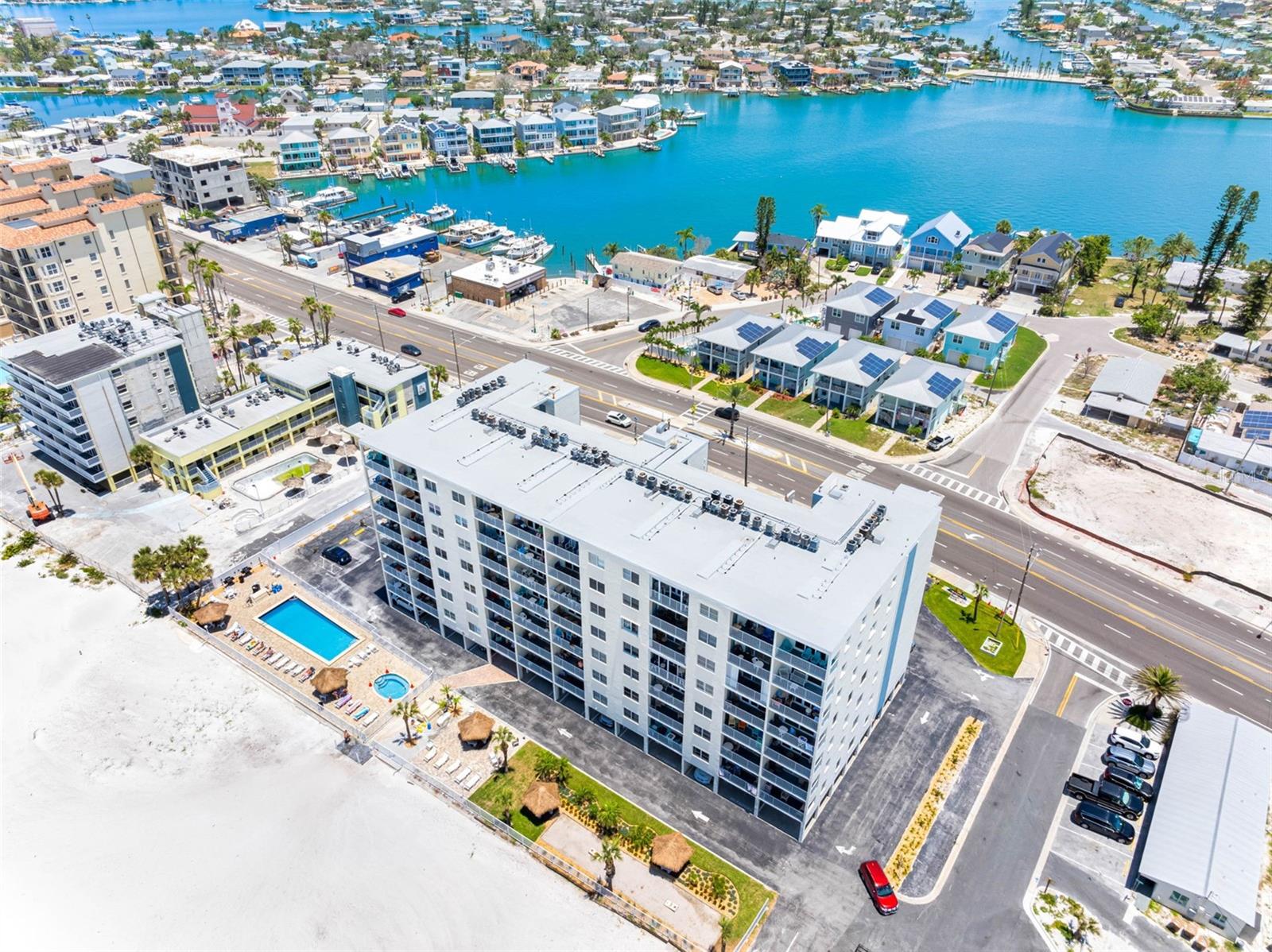 SEA BREEZE OF MADEIRA CONDO - Residential