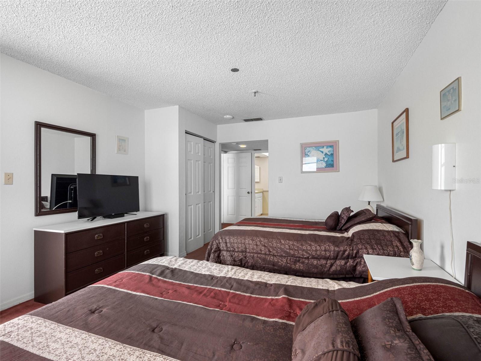 SEA BREEZE OF MADEIRA CONDO - Residential