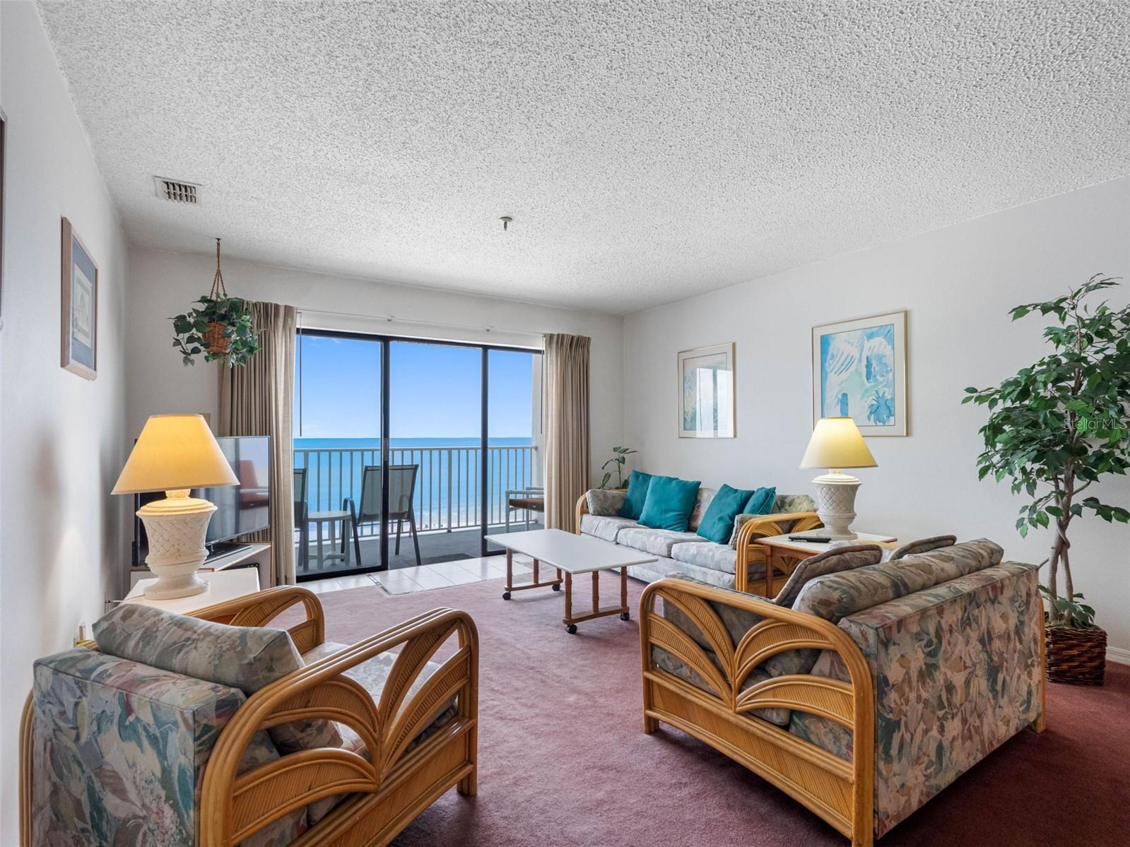 SEA BREEZE OF MADEIRA CONDO - Residential