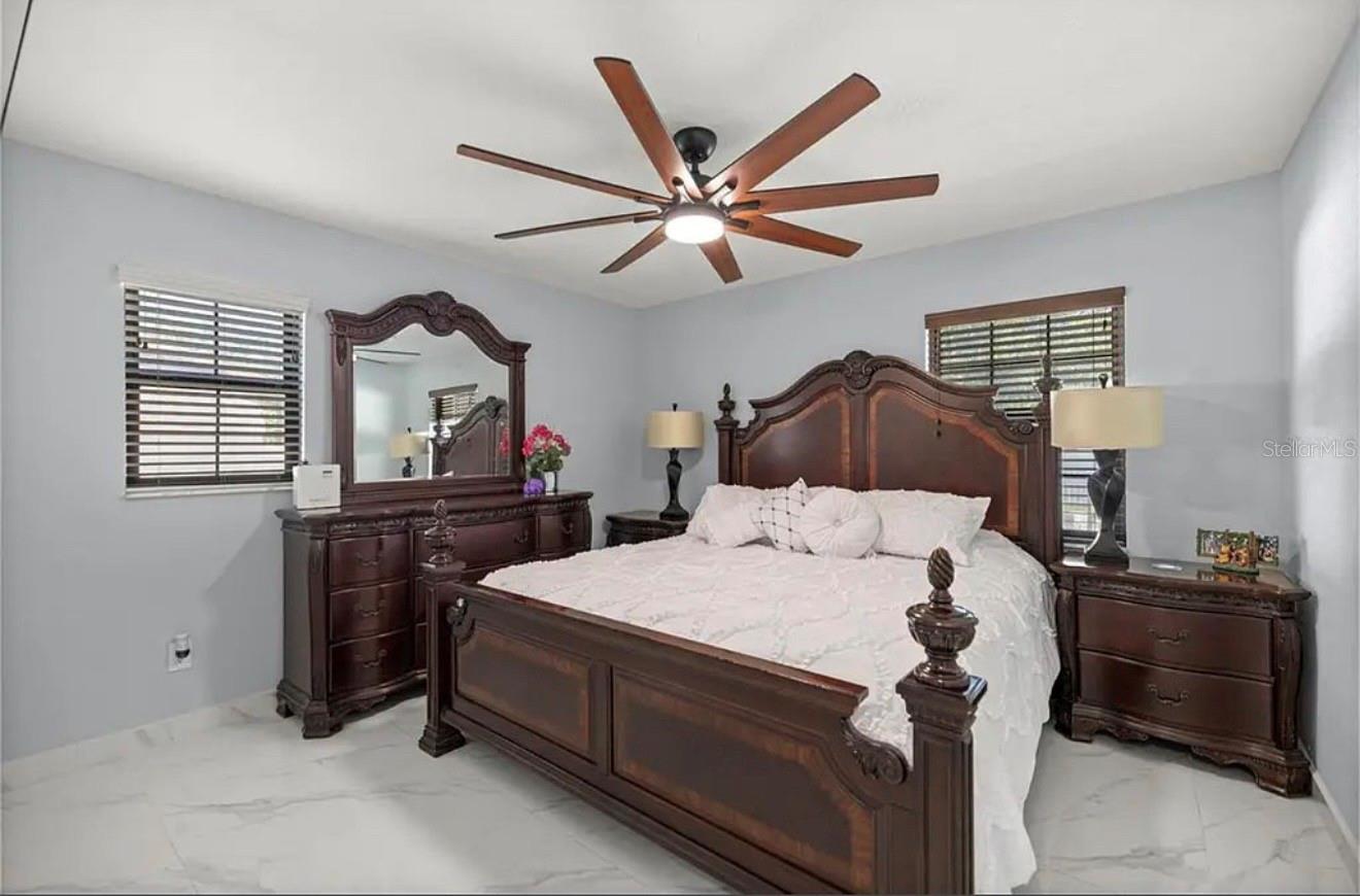 OCALA OAKS - Residential