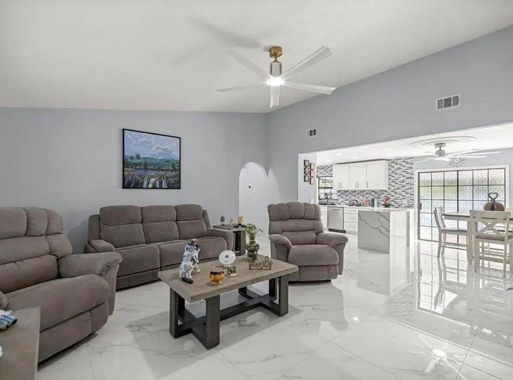 Photo of 2201 NE 45 Street, Ocala, FL 34479 (MLS # OM711964)