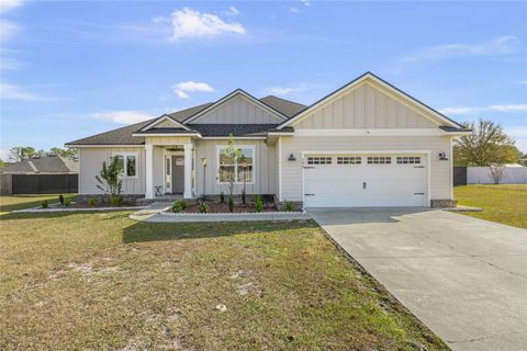 Photo of 199 SW Buttercup Drive, Lake City, FL 32024 (MLS # OM714269)