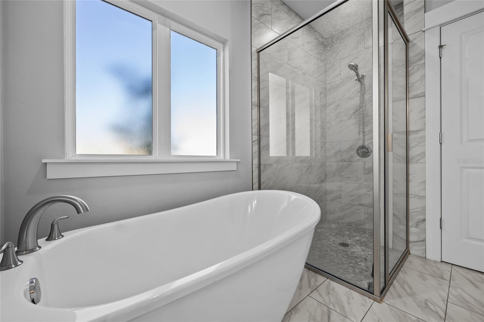 ROLLING MEADOWS SUB - Residential