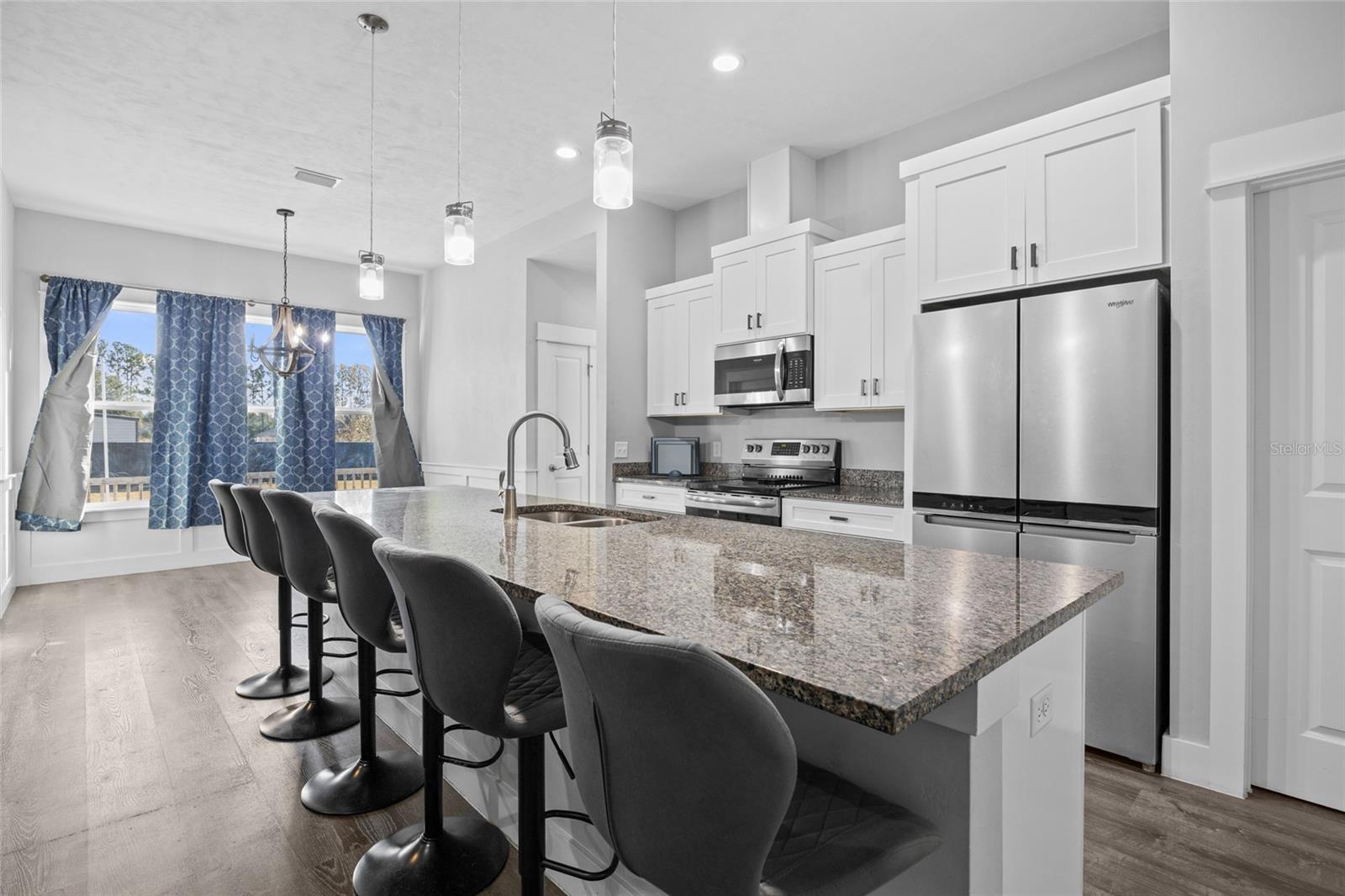 ROLLING MEADOWS SUB - Residential