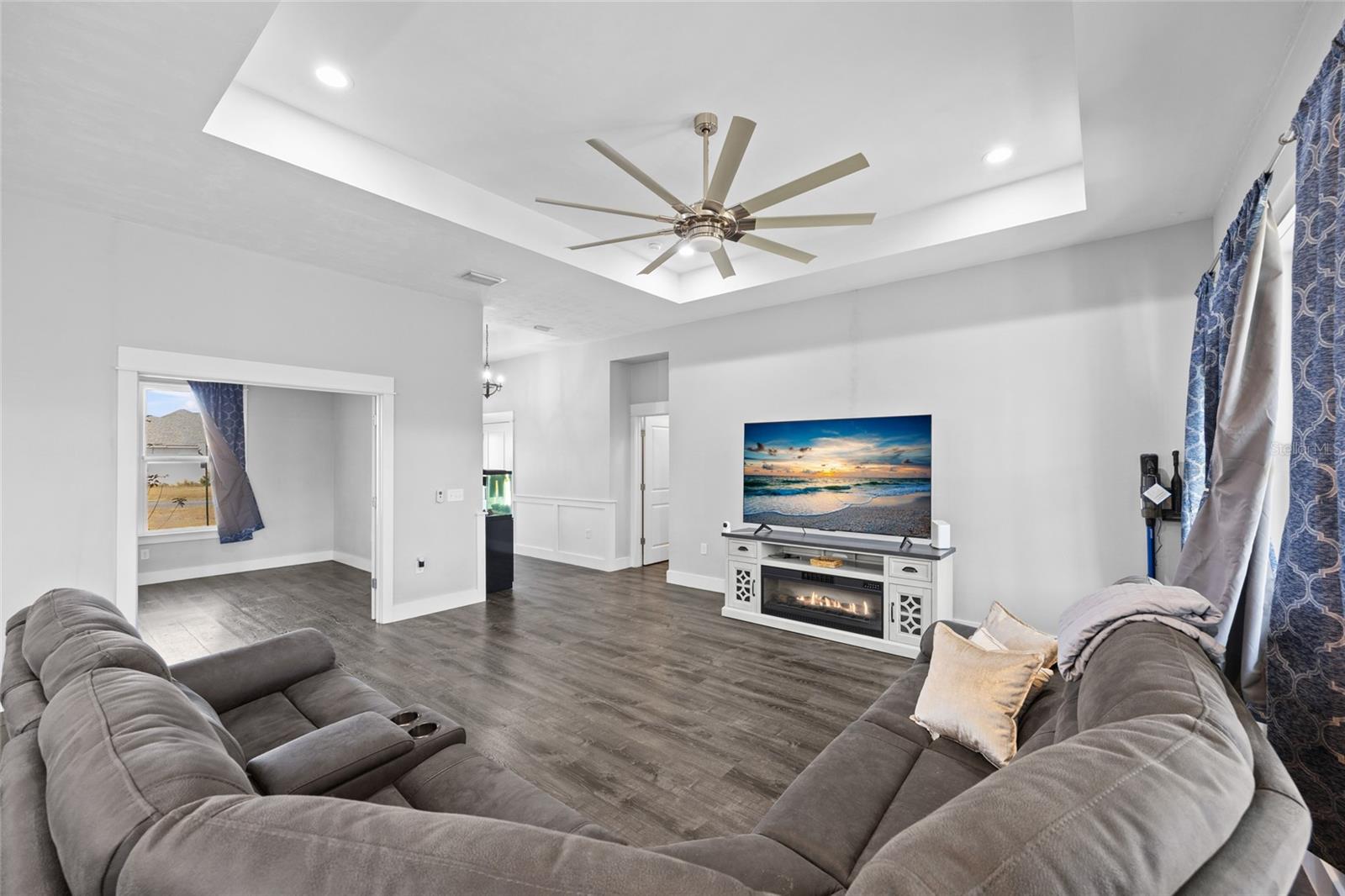 ROLLING MEADOWS SUB - Residential