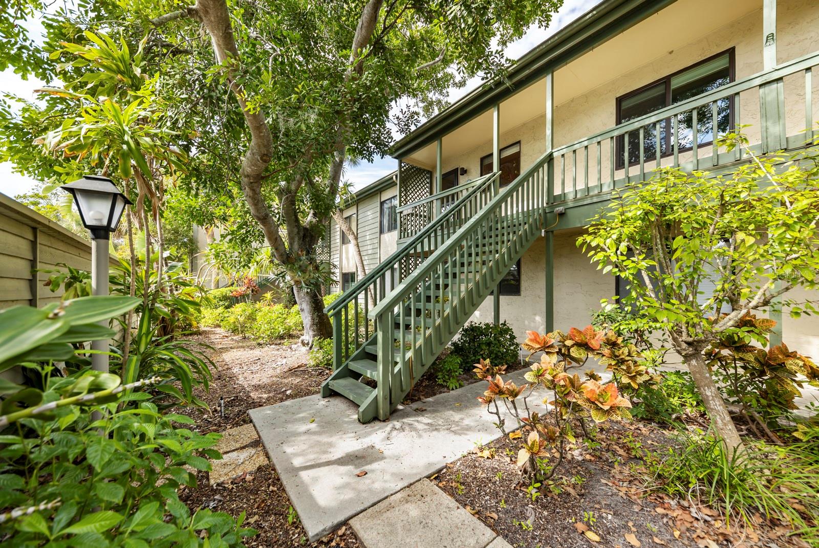 1519 PELICAN POINT DRIVE 292
