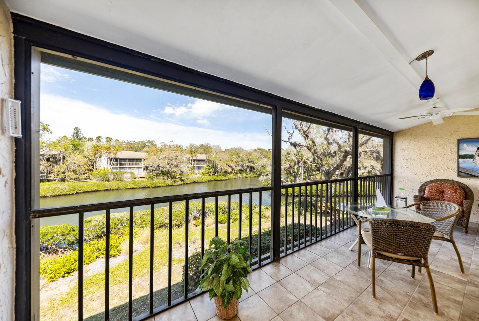 1519 PELICAN POINT DRIVE 292