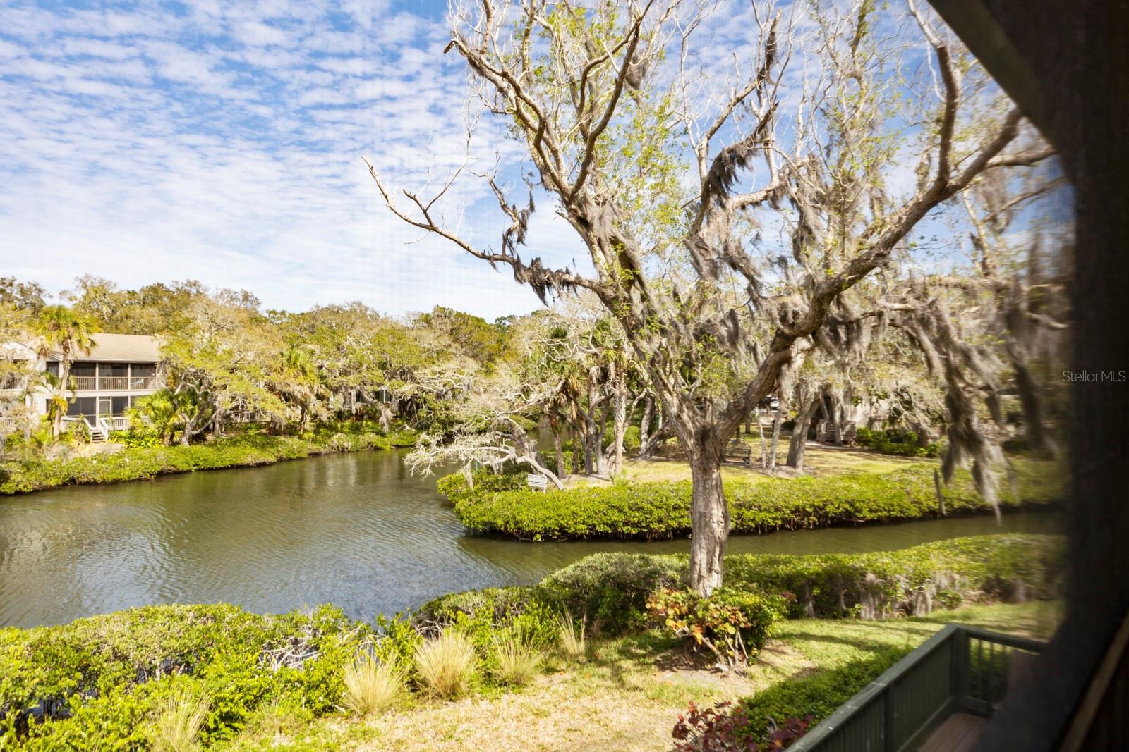1519 PELICAN POINT DRIVE 292