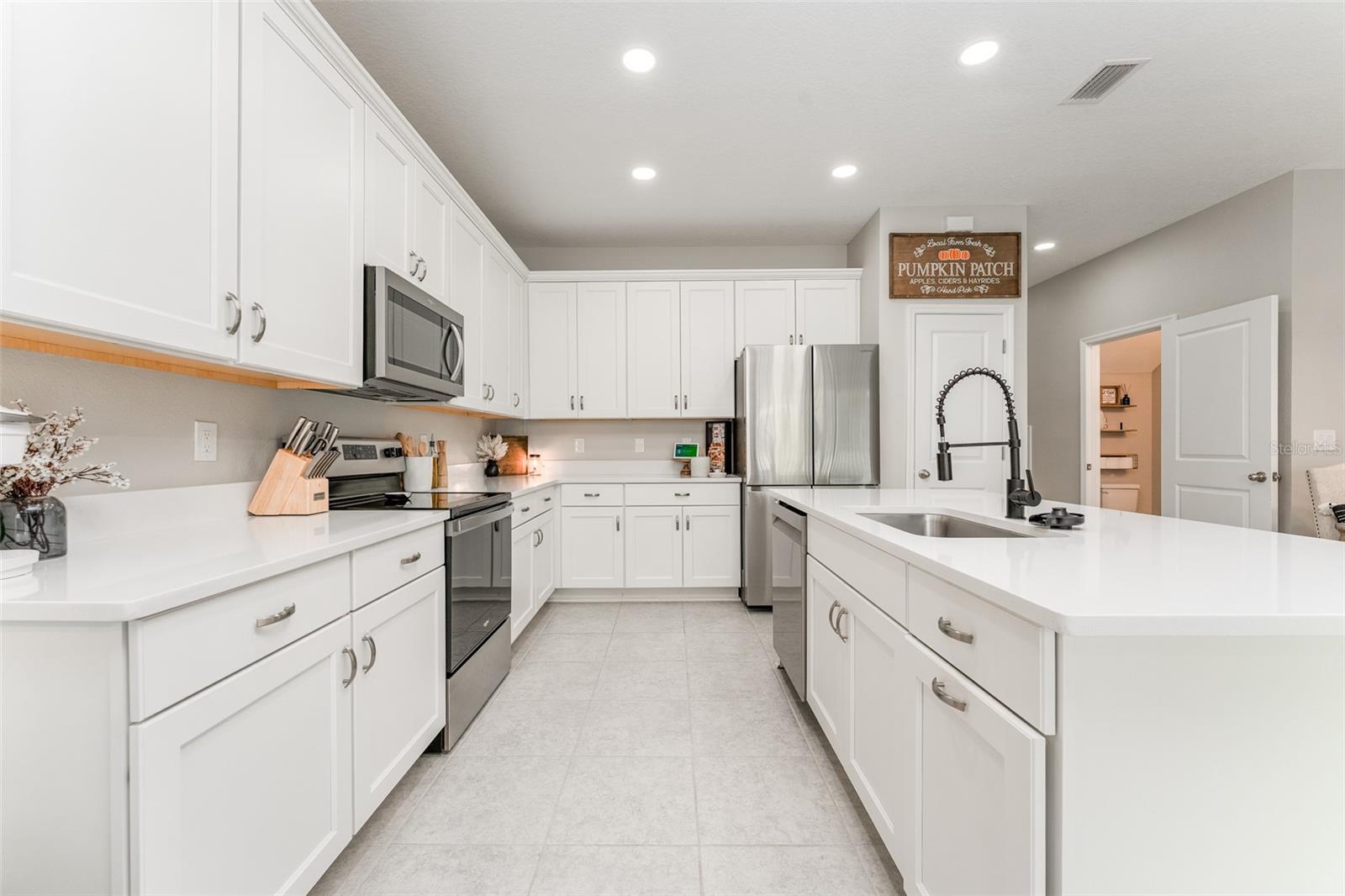 CALUSA CREEK - Residential