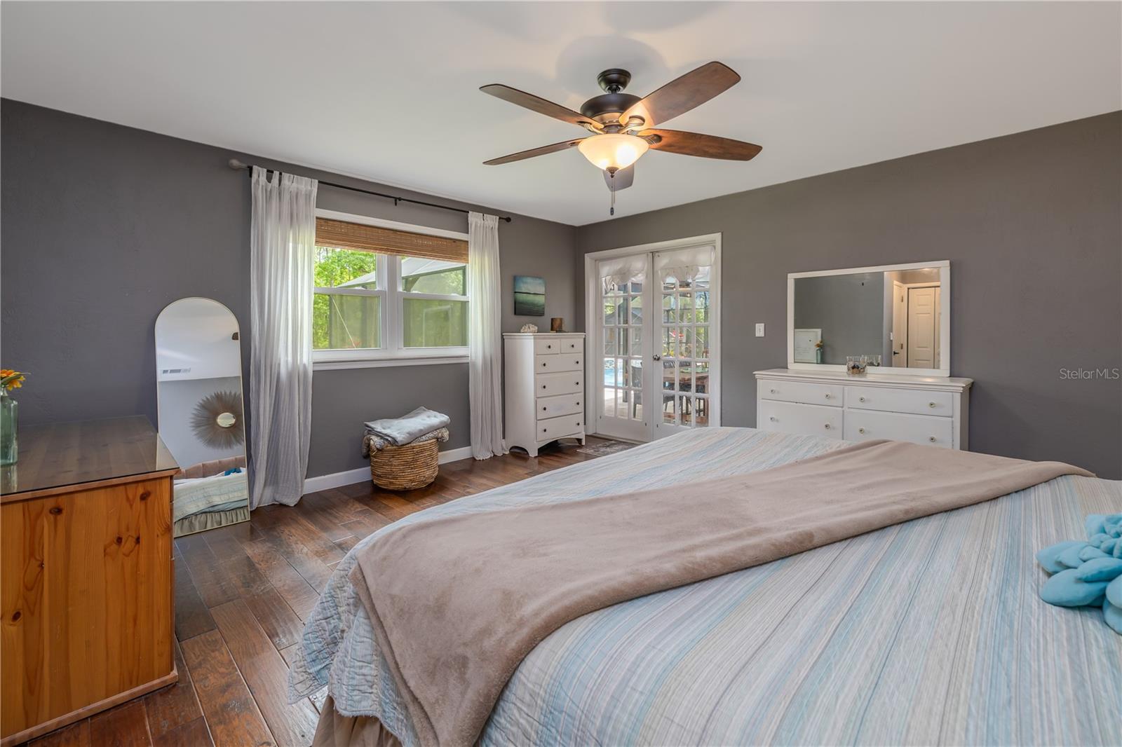 OAKRIDGE ACRES - Residential