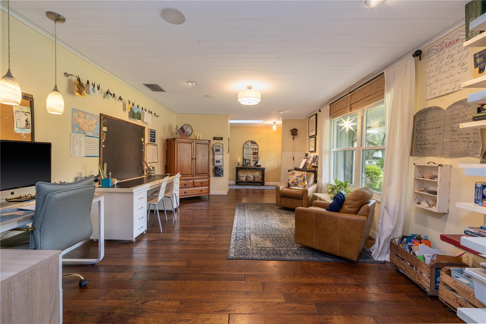 OAKRIDGE ACRES - Residential