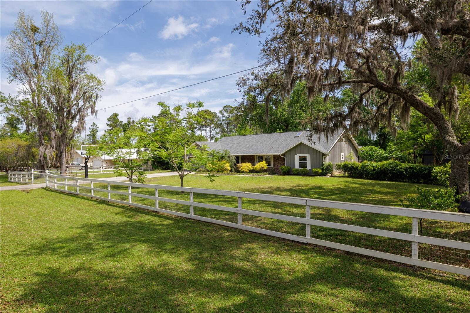 OAKRIDGE ACRES - Residential