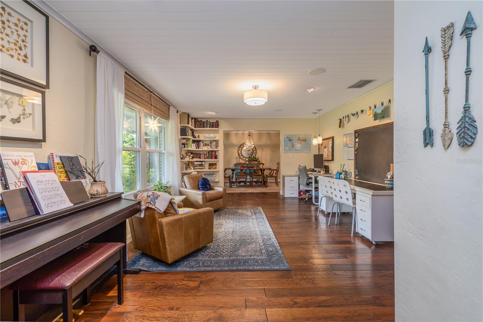 OAKRIDGE ACRES - Residential