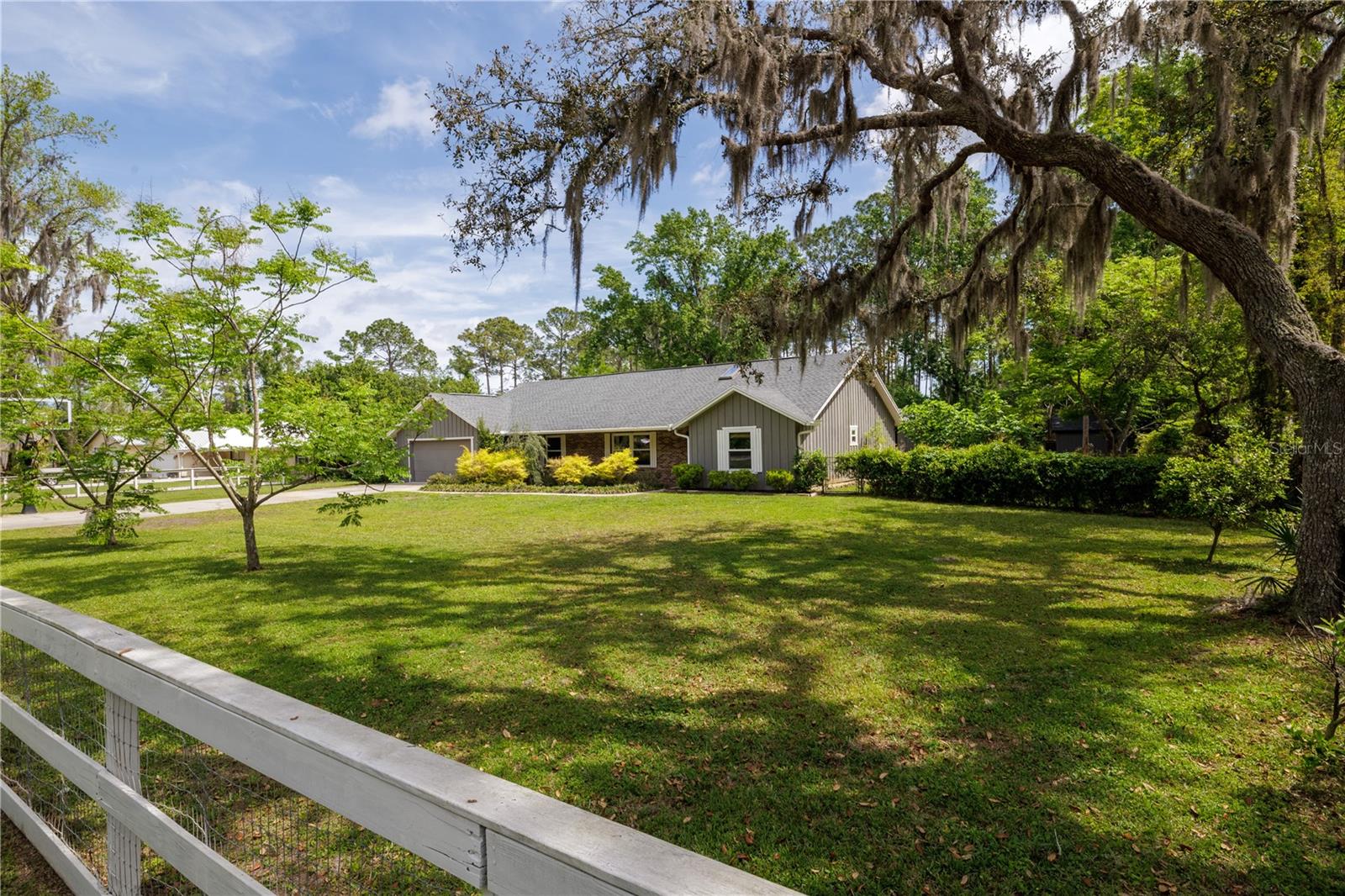 OAKRIDGE ACRES - Residential