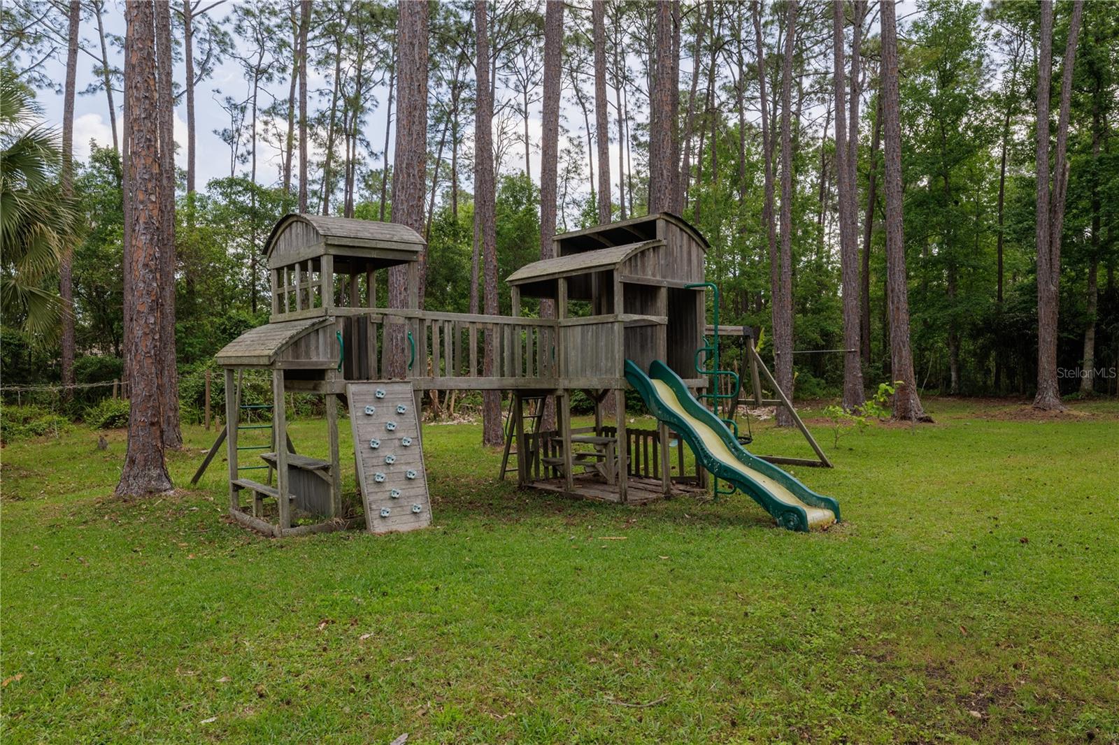 OAKRIDGE ACRES - Residential