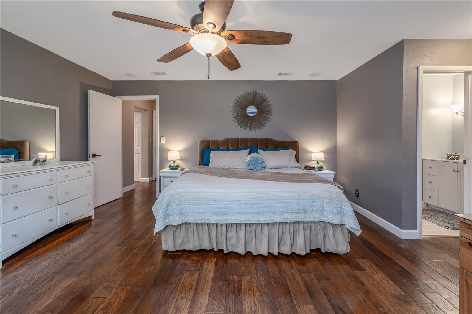 OAKRIDGE ACRES - Residential