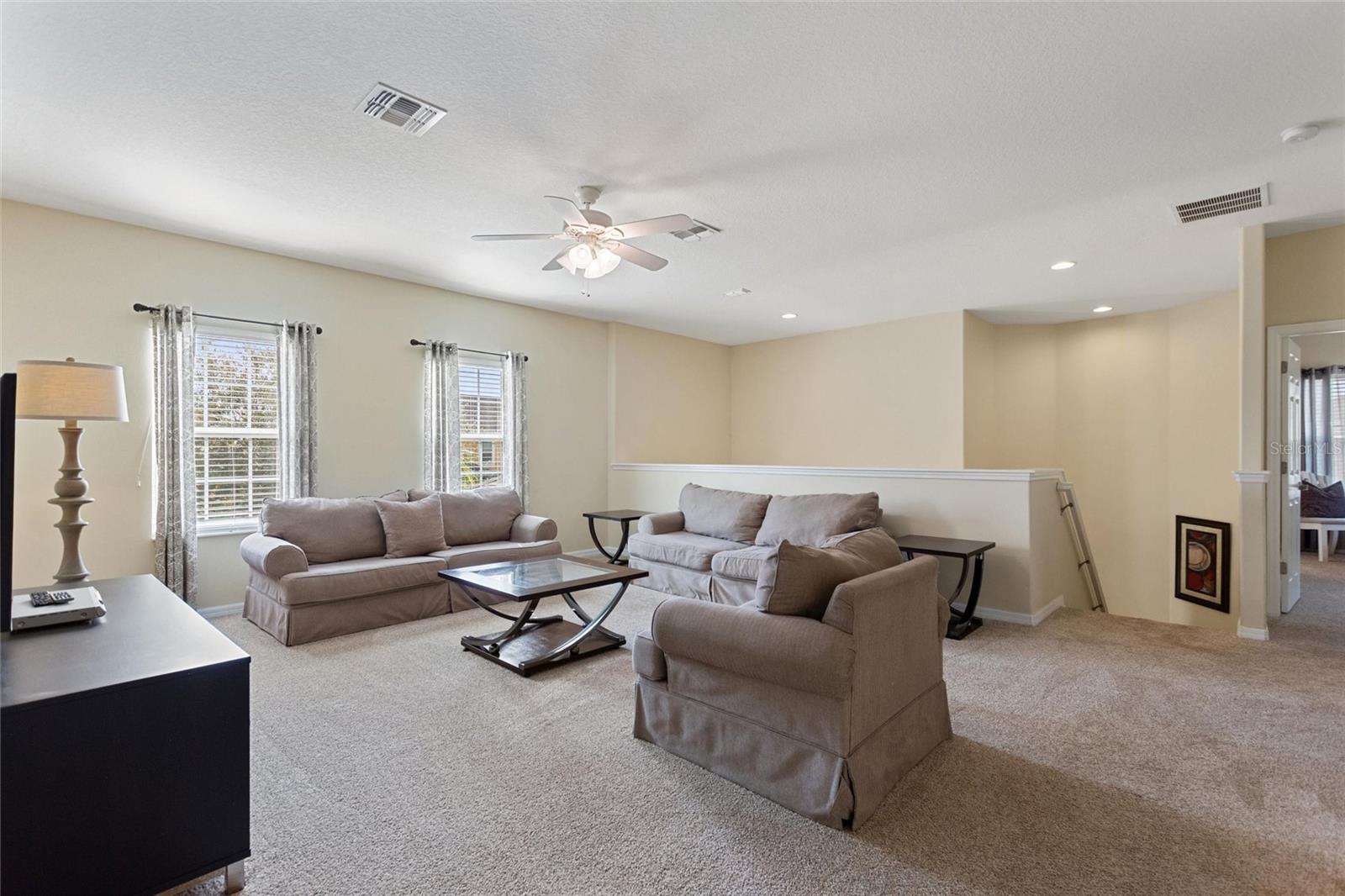 WATERSONG PH 01 - Residential