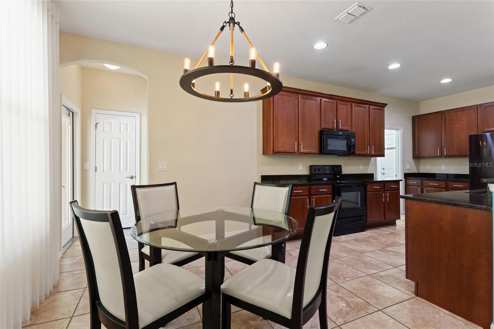 WATERSONG PH 01 - Residential