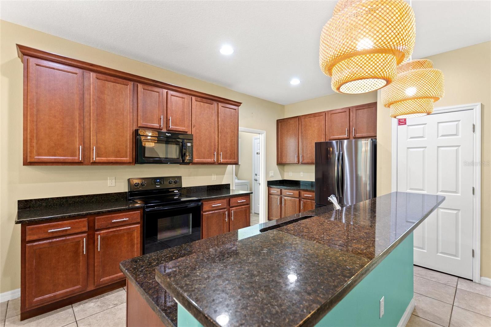 WATERSONG PH 01 - Residential