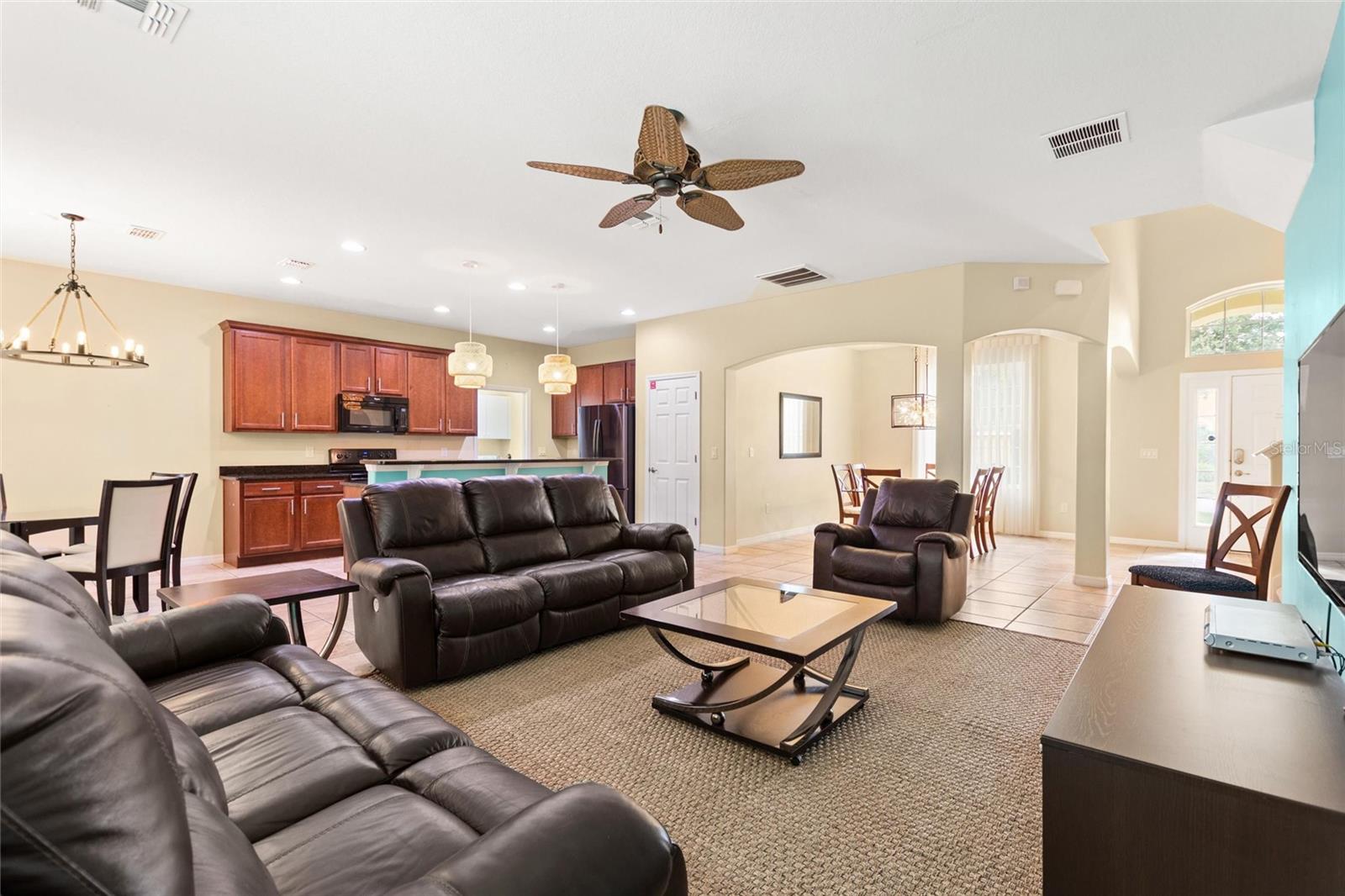 WATERSONG PH 01 - Residential