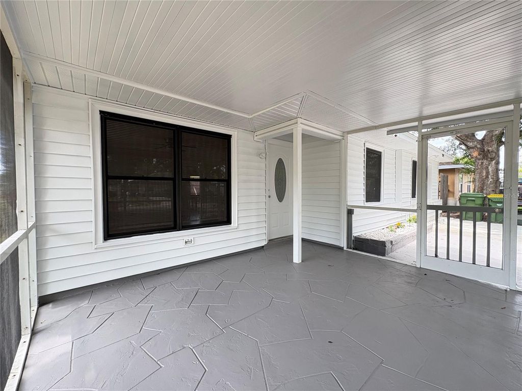 Photo of 2847 Oak Street, Sarasota, FL 34237 (MLS # A4693111)