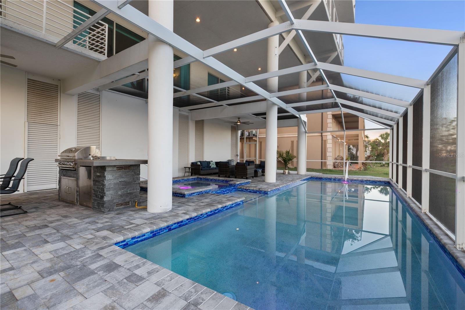 ESPLANADE ON THE BAY - Residential