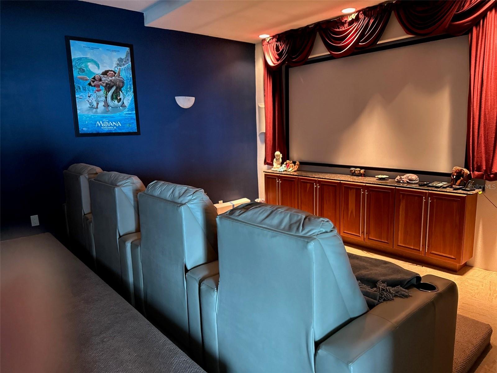 ESPLANADE ON THE BAY - Residential