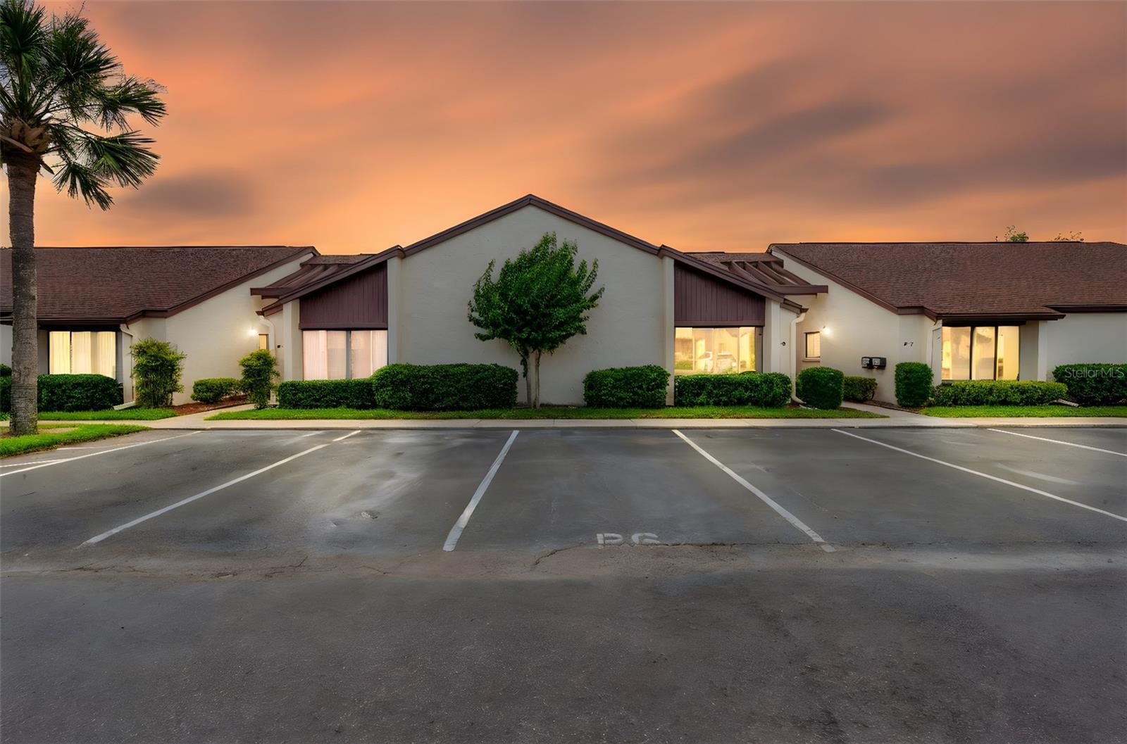 BREEZEWOOD VILLAGE CONDO PH 01-04 - Residential