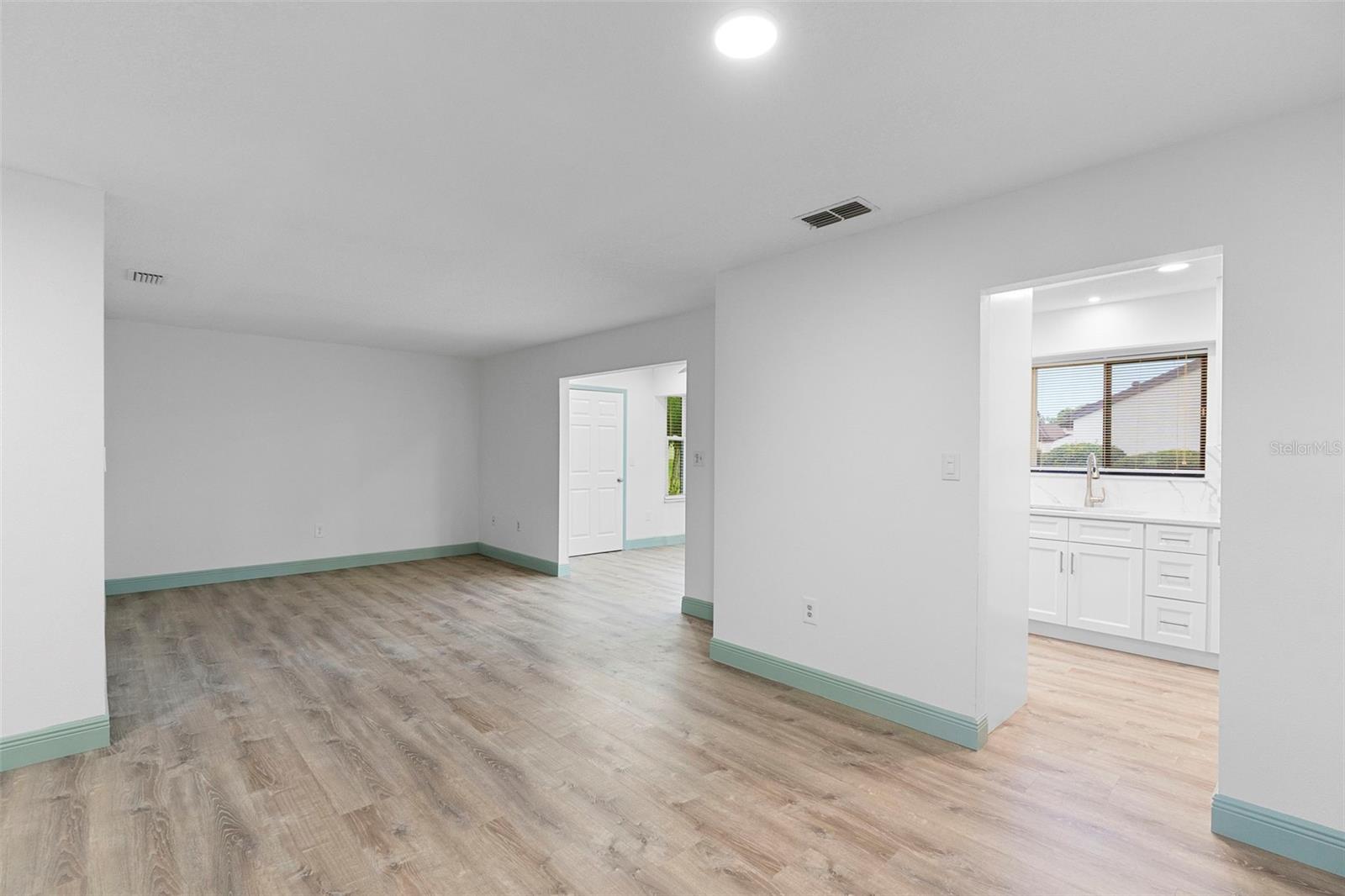 BREEZEWOOD VILLAGE CONDO PH 01-04 - Residential