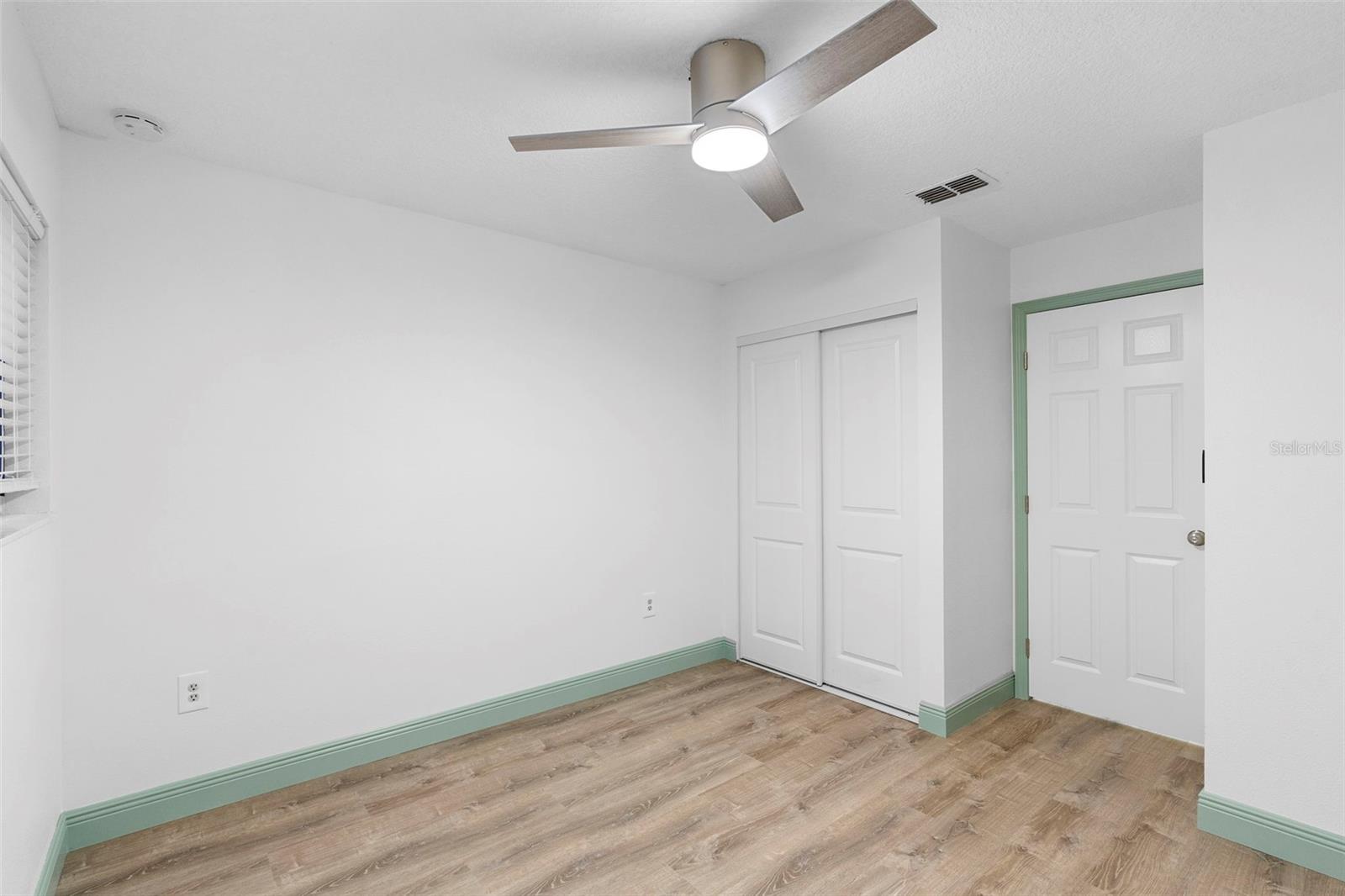 BREEZEWOOD VILLAGE CONDO PH 01-04 - Residential