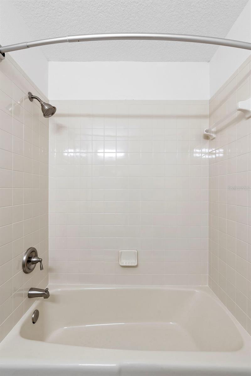 BREEZEWOOD VILLAGE CONDO PH 01-04 - Residential