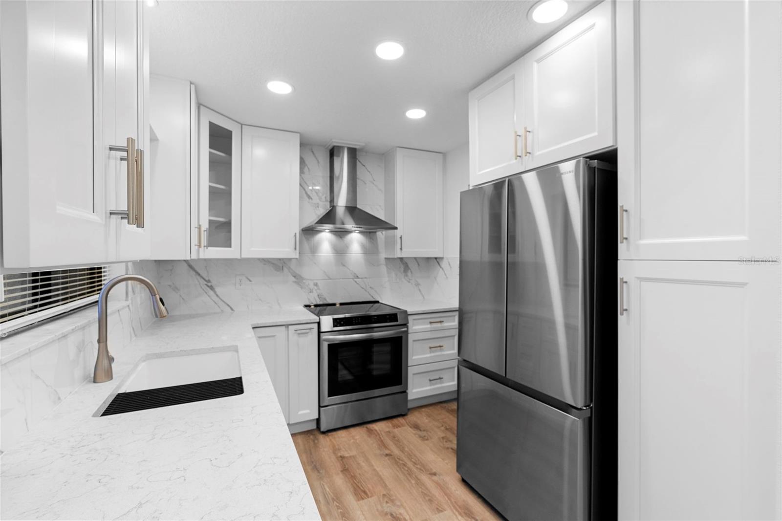 BREEZEWOOD VILLAGE CONDO PH 01-04 - Residential