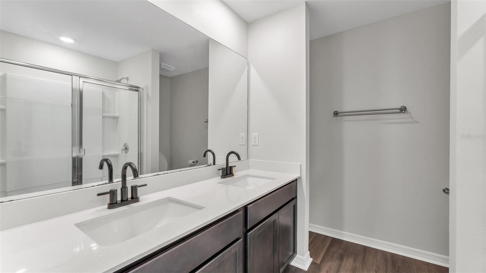 1415 SWAN LAKE CIRCLE