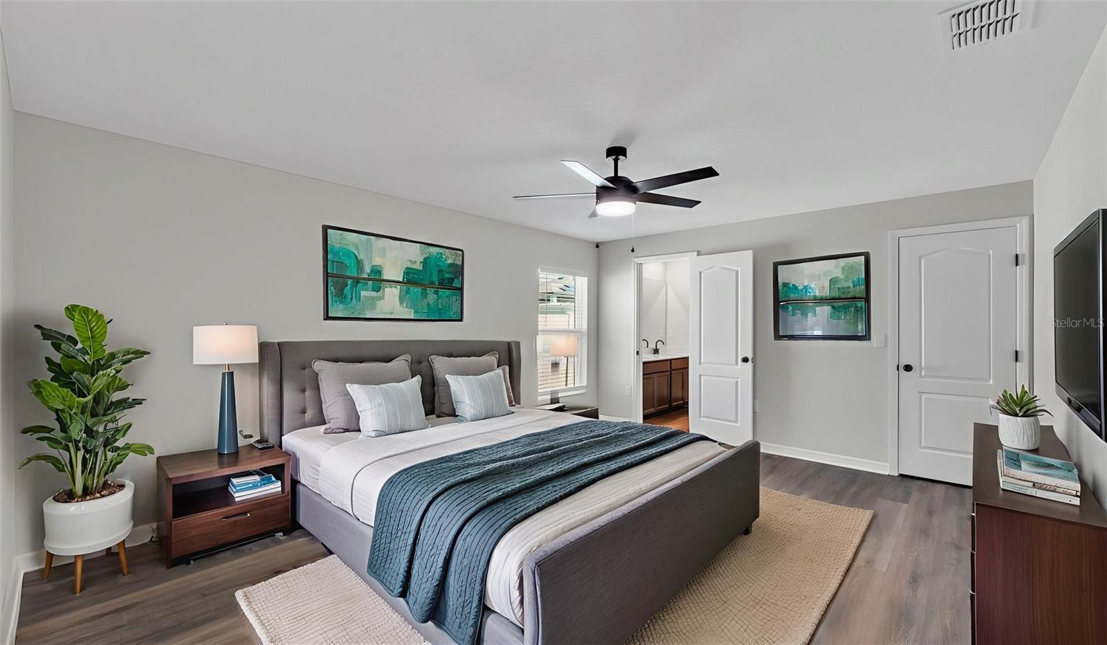 1415 SWAN LAKE CIRCLE