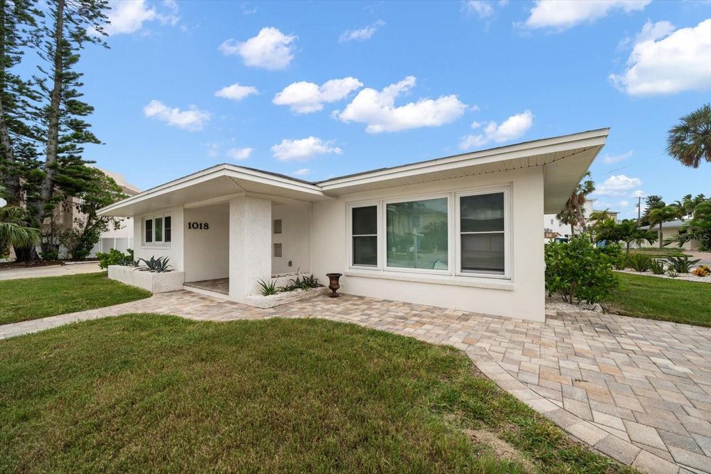 Photo of 1018 Bay Esplanade, Clearwater Beach, FL 33767 (MLS # TB8446996)