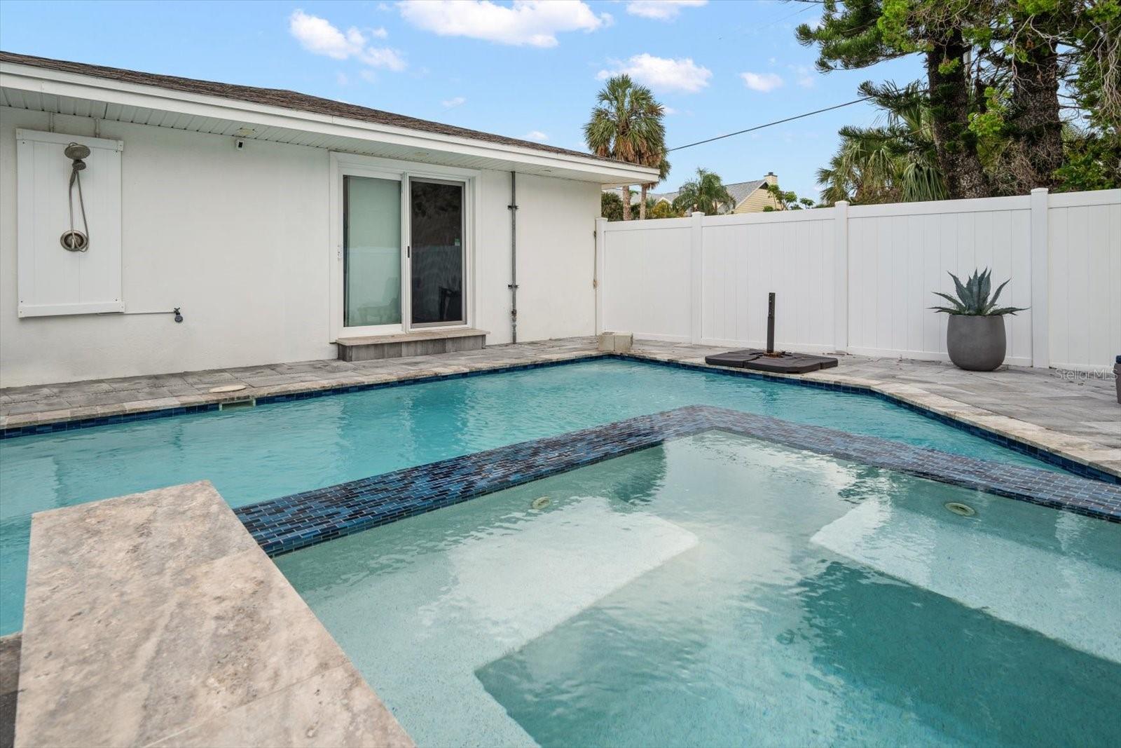 CARLOUEL SUB - Residential