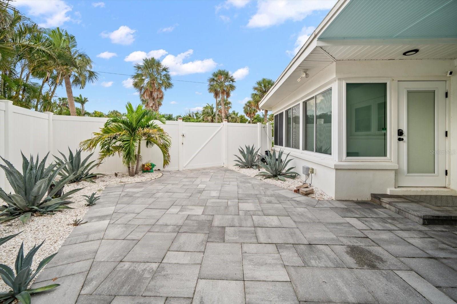 CARLOUEL SUB - Residential