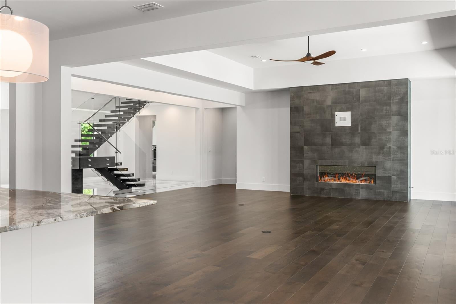 5373 ISLEWORTH COUNTRY CLUB DRIVE