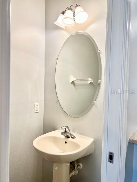 SOMERSET CHASE - Residential Lease