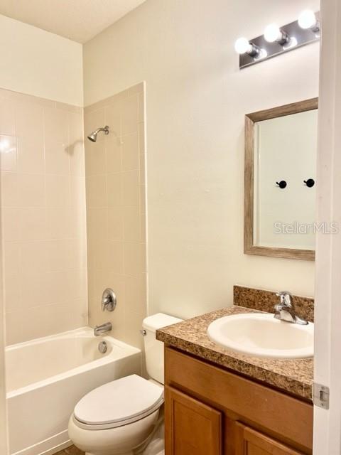 SOMERSET CHASE - Residential Lease