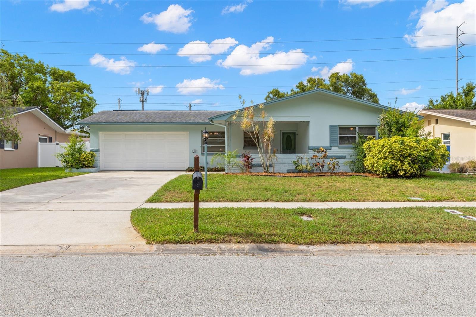 965 SANTA MONICA DRIVE