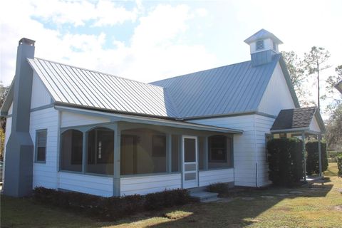 A home in ASTATULA