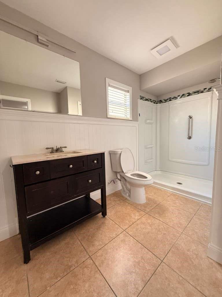 WILDERNESS PH 2 THE - Residential Lease