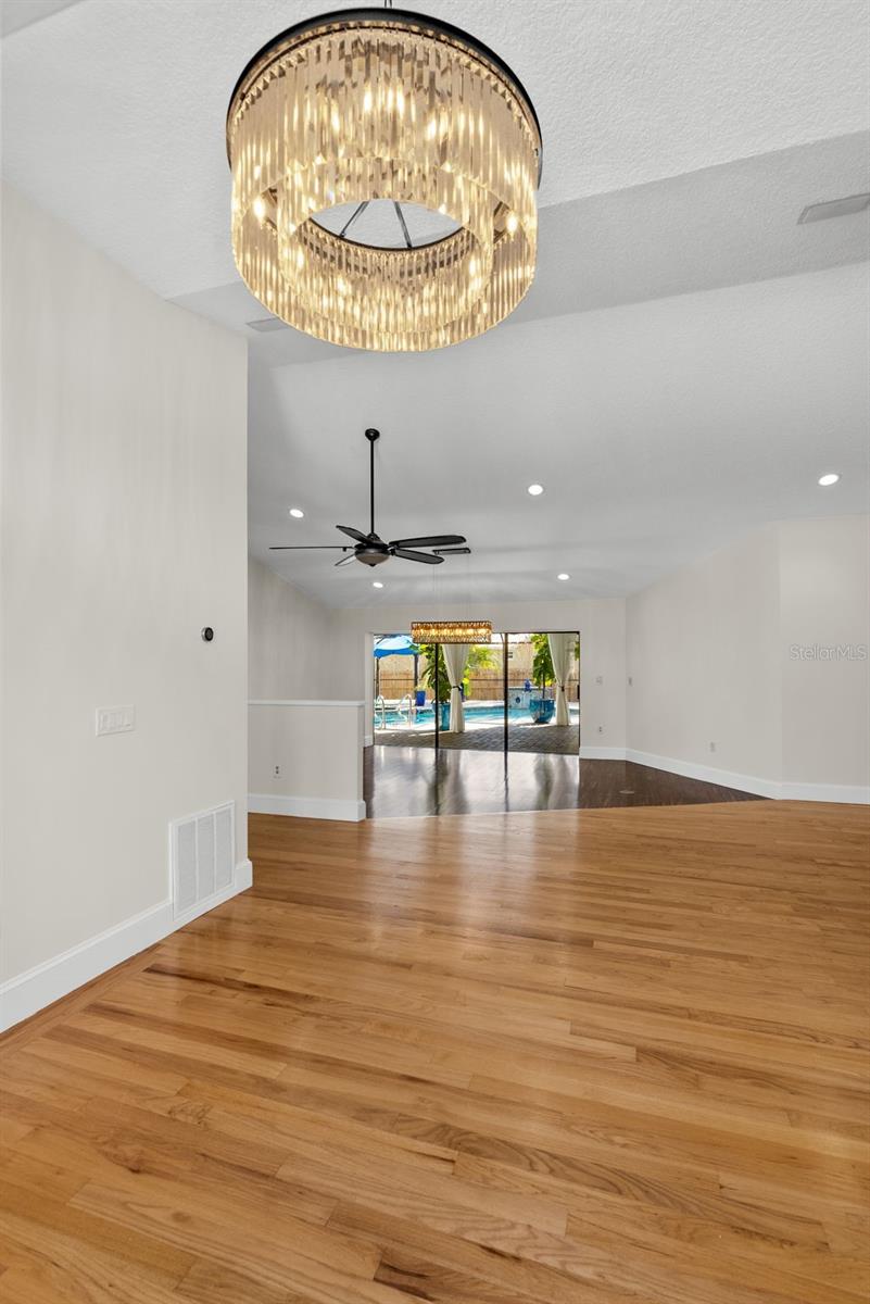 3089 ASHLAND TERRACE