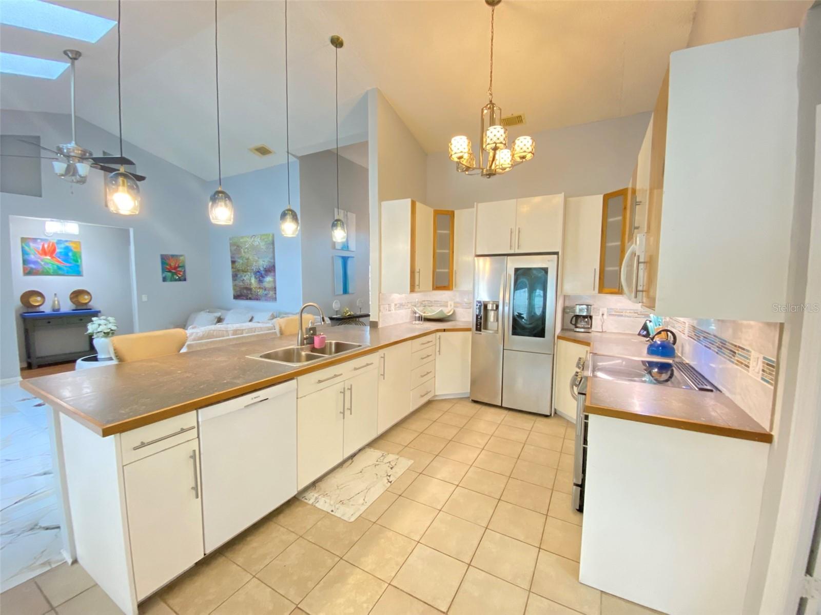 SOUTHFORK SUB - Residential Lease